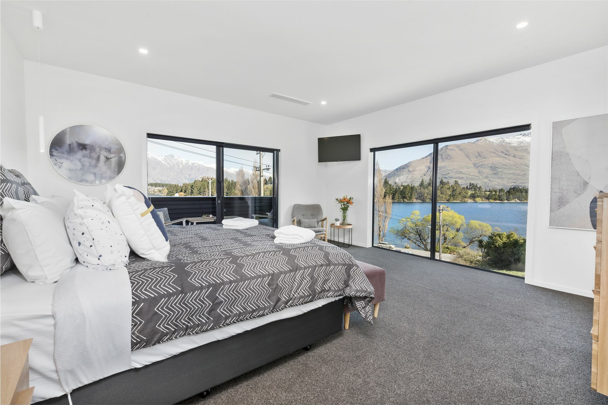 Lakeside Luxury On Suburb Street Queenstown Dış mekan fotoğraf
